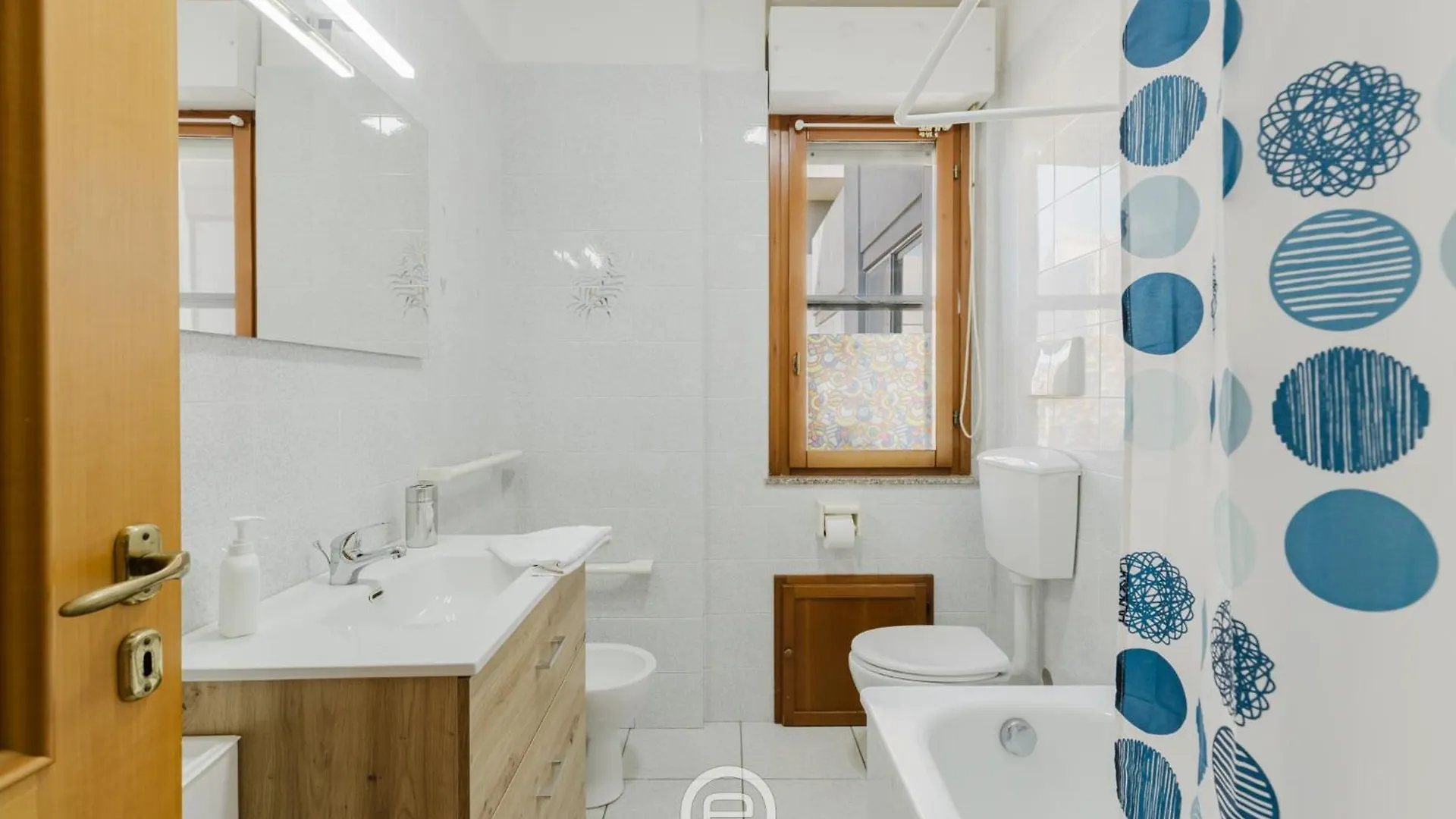 Carducci Apartment Οριστάνο 0*,