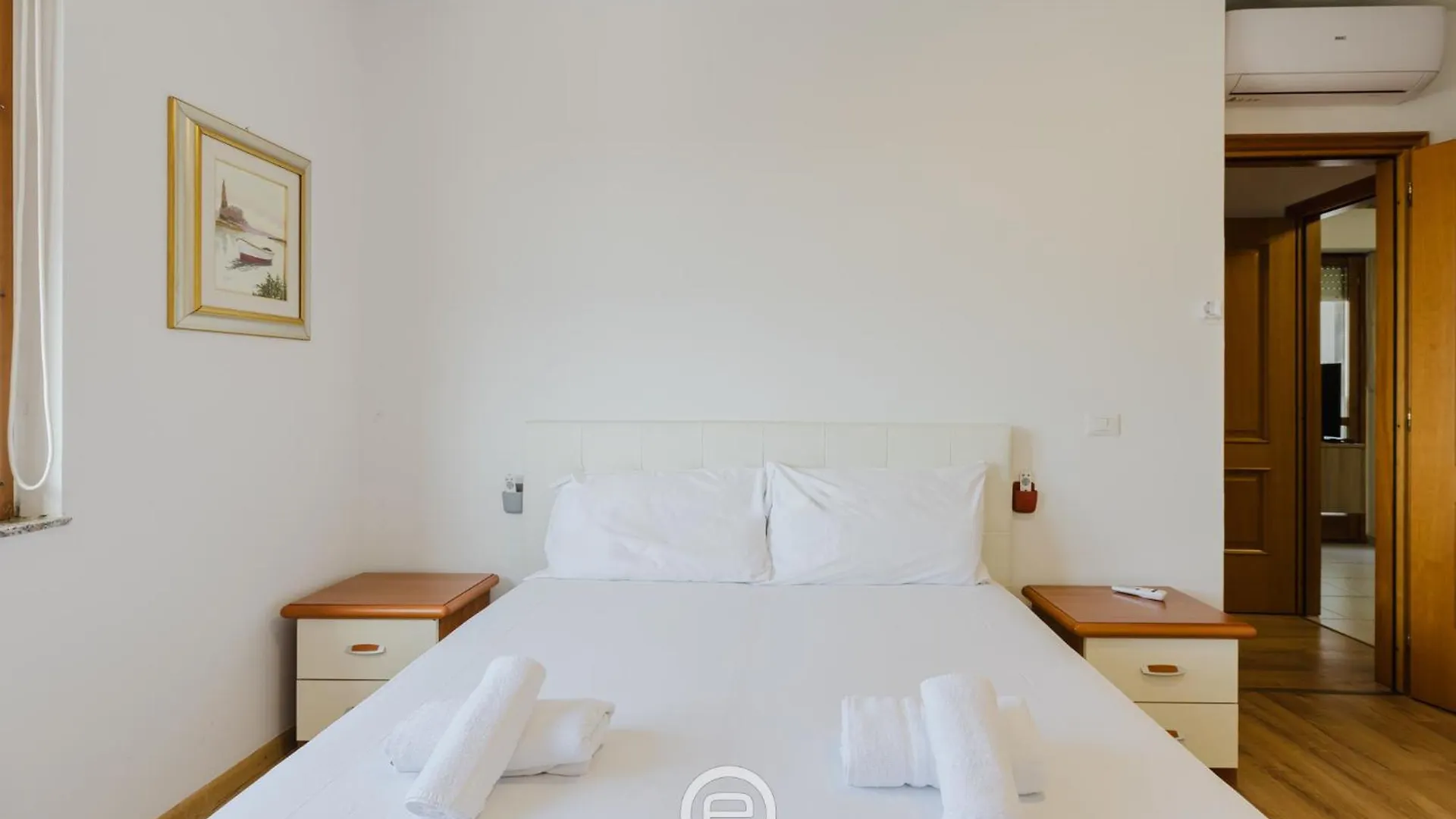 Carducci Apartment Οριστάνο